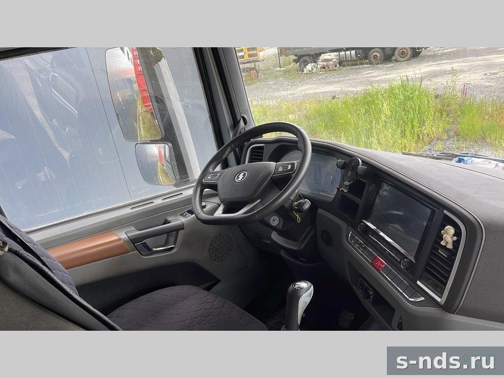 Тягач 6x6 SHACMAN SX42586V385 2023г.