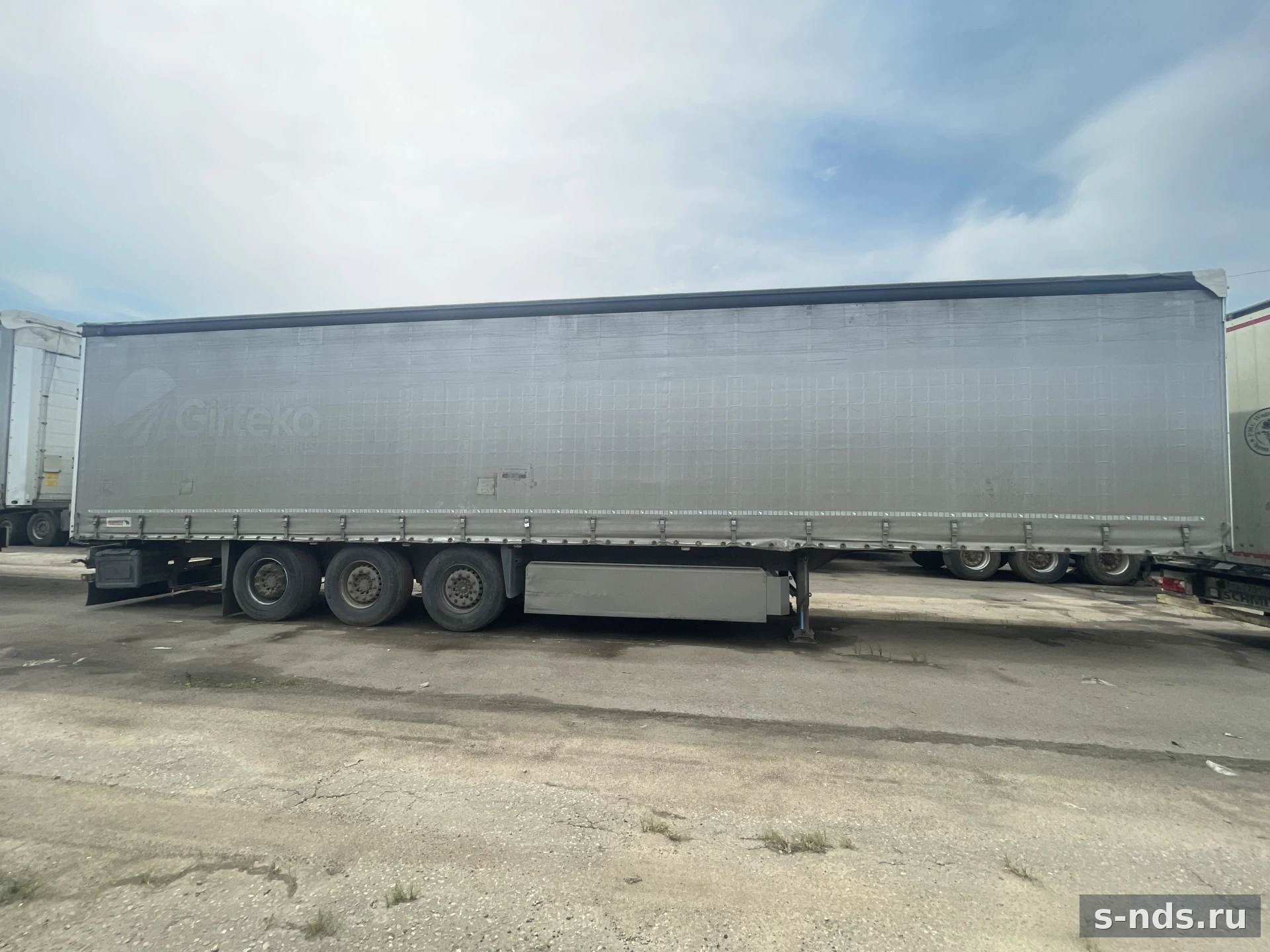 SCHMITZ CARGOBULL