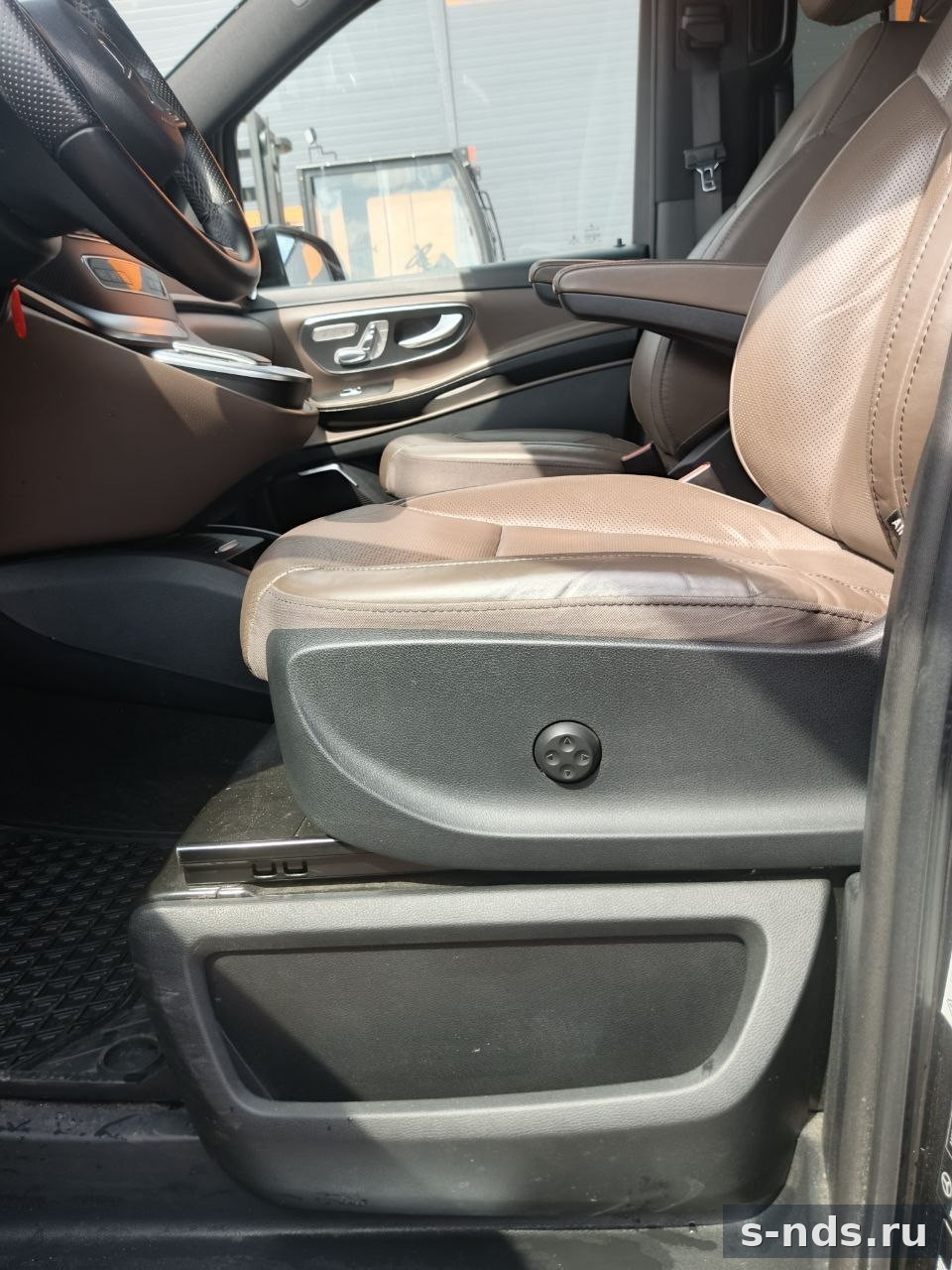 MERCEDES-BENZ  V-CLASS V 250 d 4MATIC 2021г.