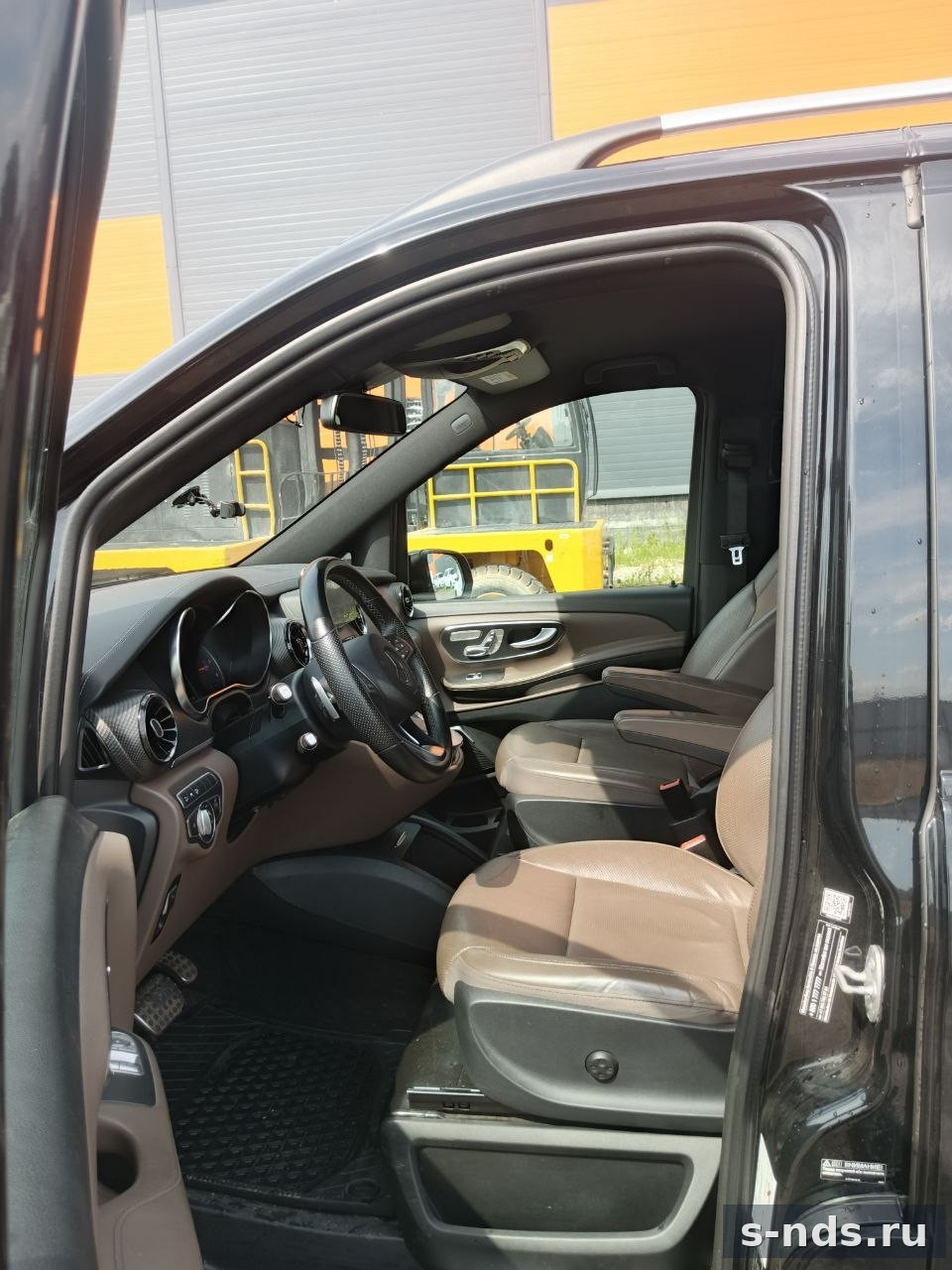 MERCEDES-BENZ  V-CLASS V 250 d 4MATIC 2021г.