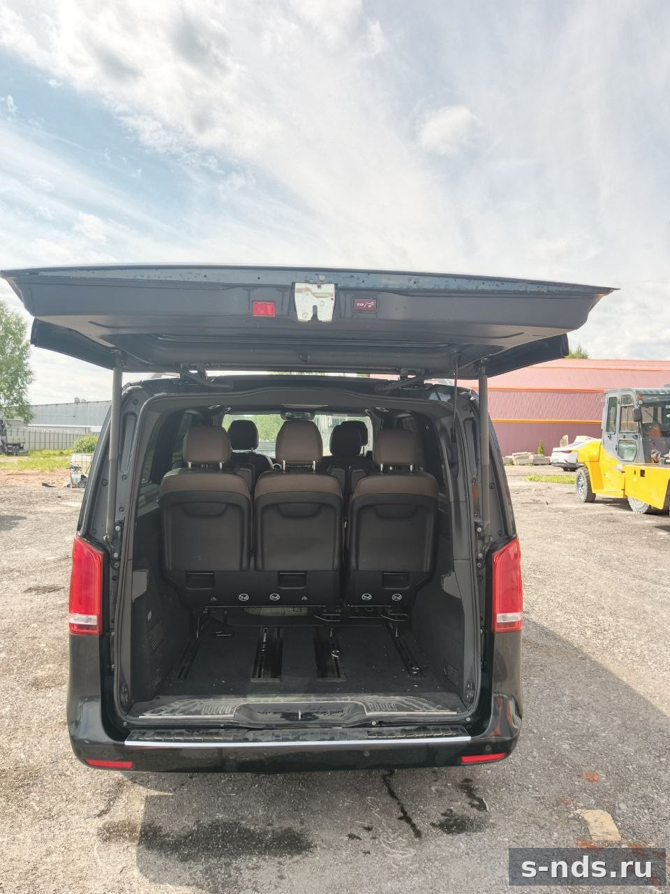 MERCEDES-BENZ  V-CLASS V 250 d 4MATIC 2021г.