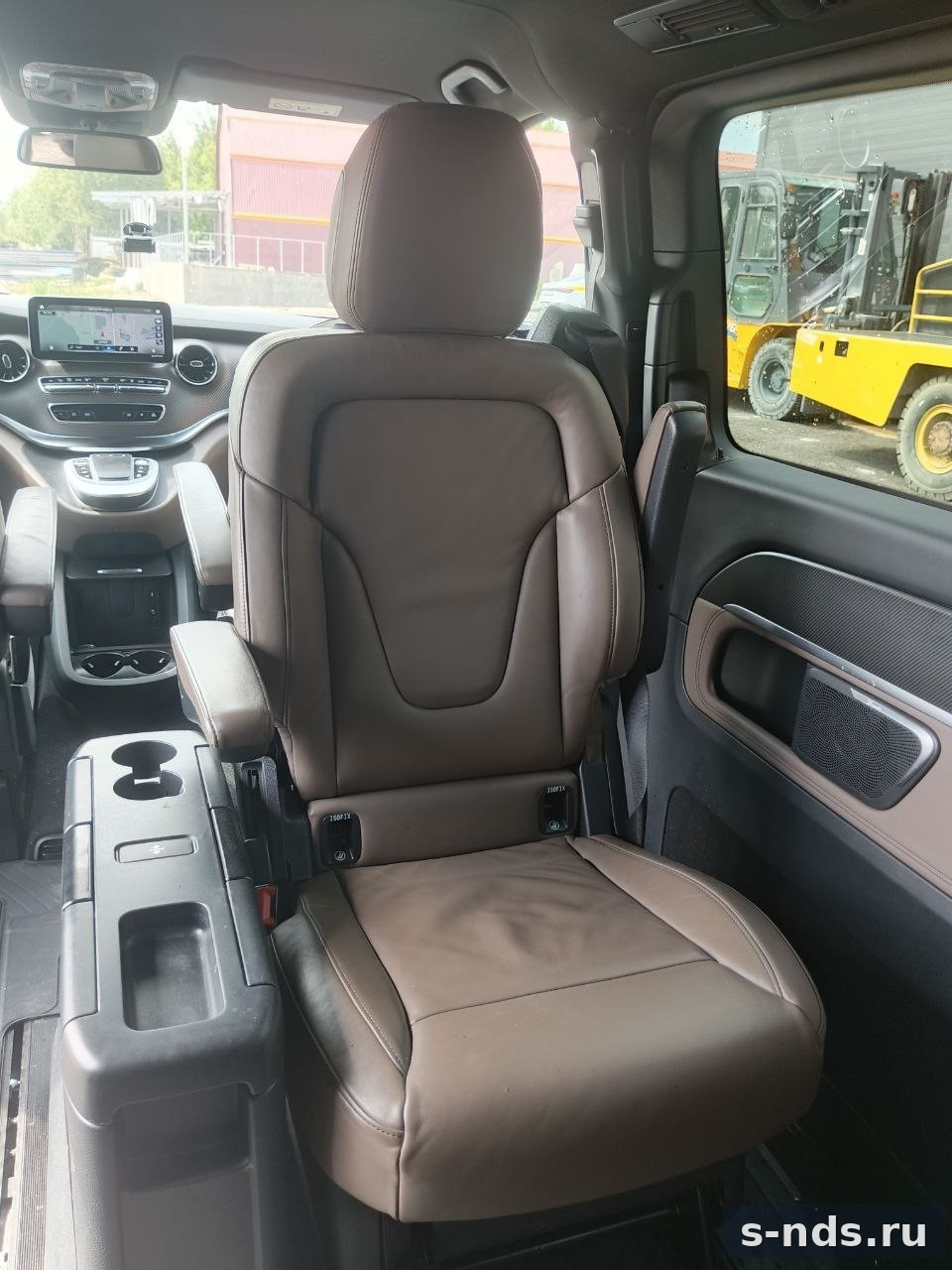 MERCEDES-BENZ  V-CLASS V 250 d 4MATIC 2021г.