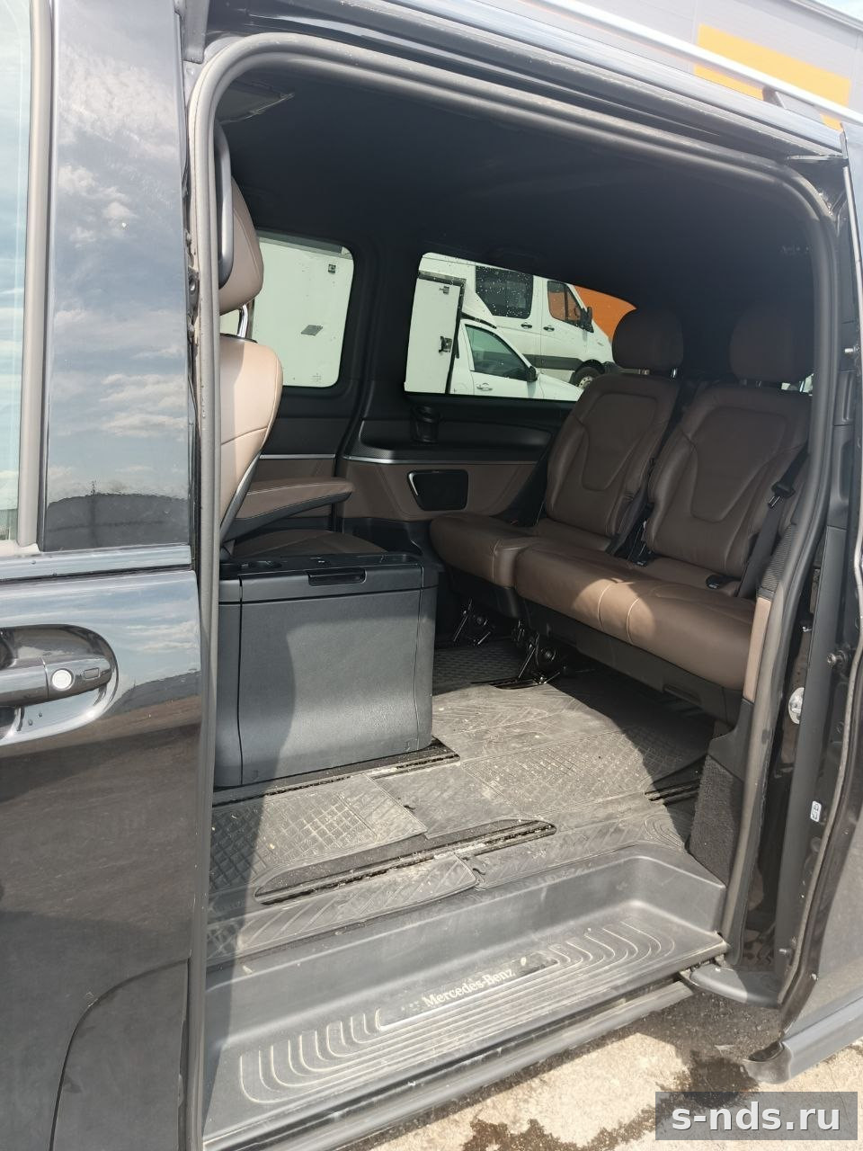 MERCEDES-BENZ  V-CLASS V 250 d 4MATIC 2021г.