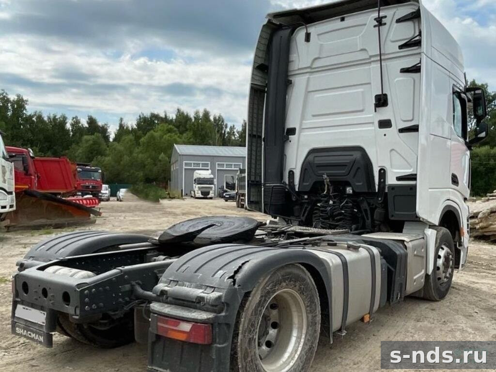 Тягач 4х2 SHACMAN  SX4188YY381 2023г.
