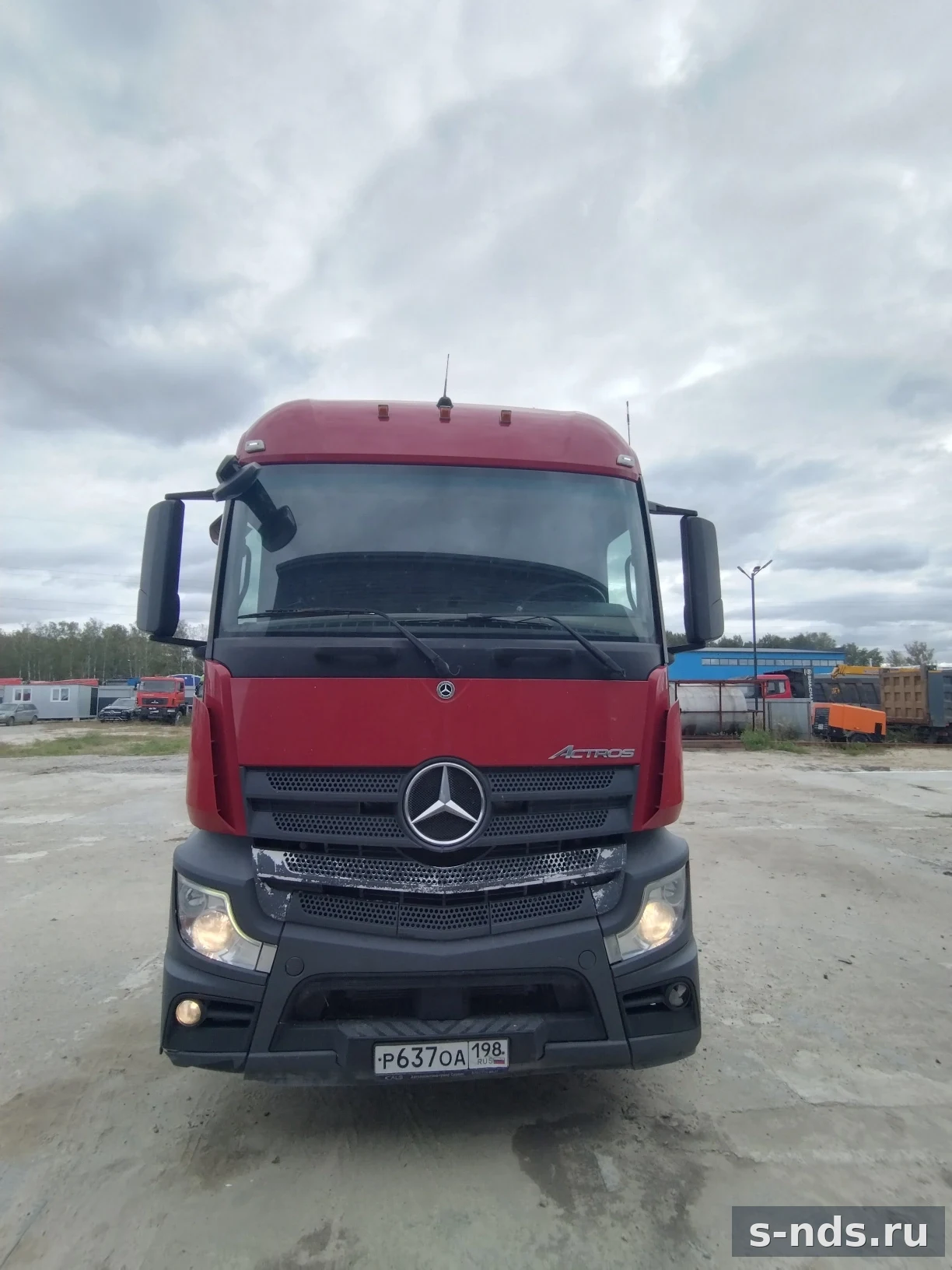 MERCEDES-BENZ