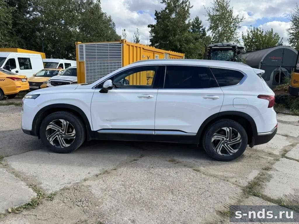 HYUNDAI Santa Fe 2022г.
