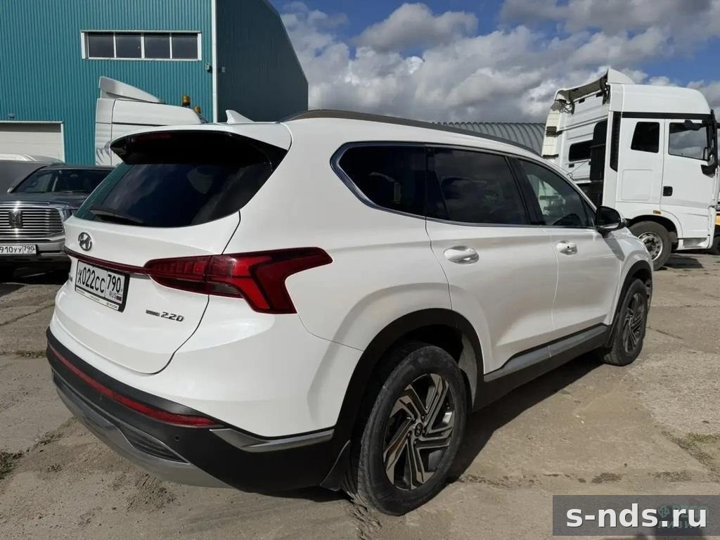 HYUNDAI Santa Fe 2022г.
