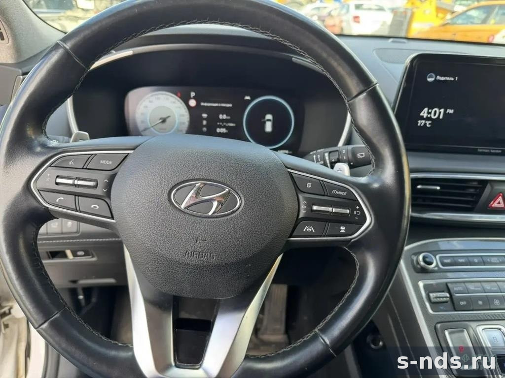 HYUNDAI Santa Fe 2022г.