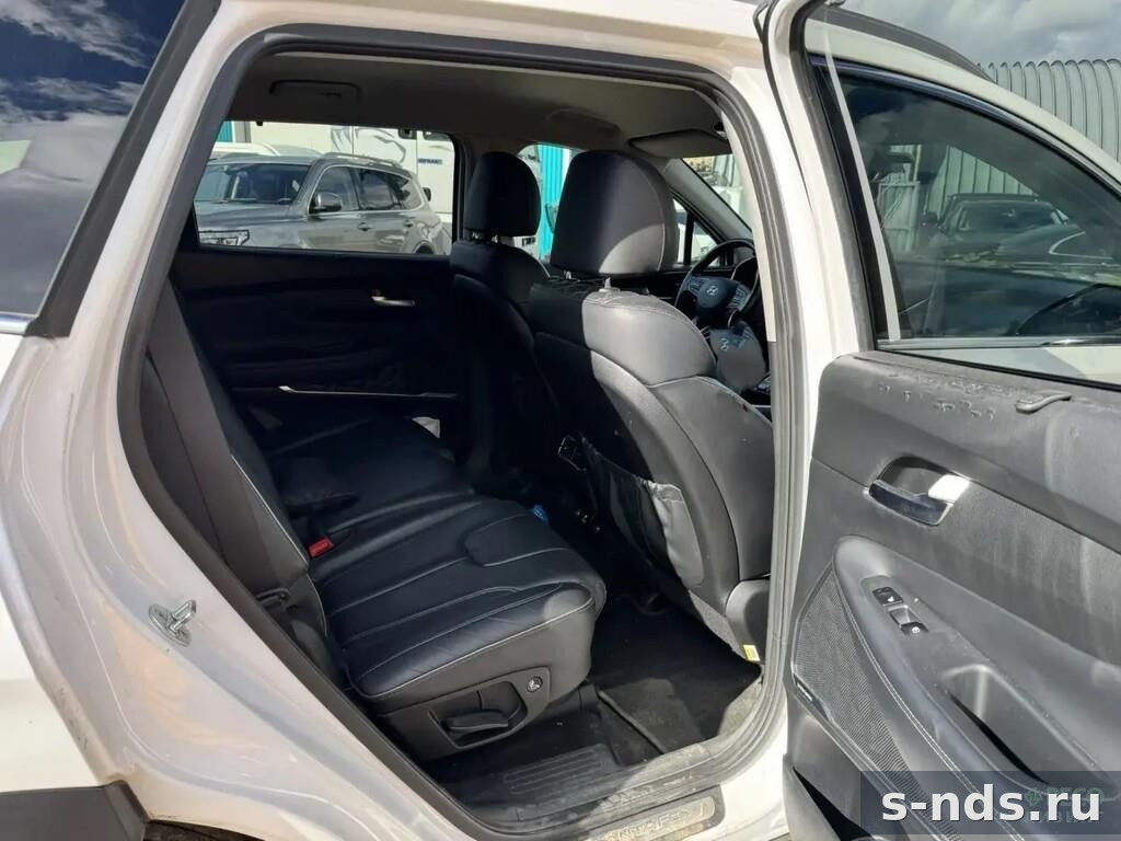 HYUNDAI Santa Fe 2022г.