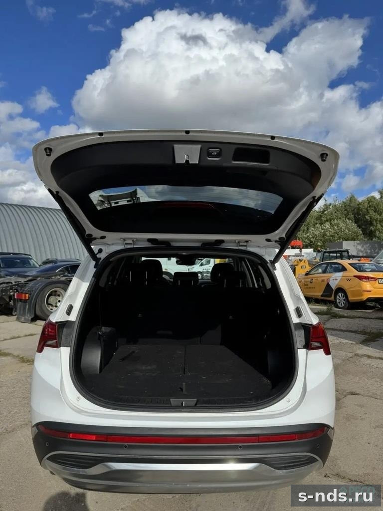 HYUNDAI Santa Fe 2022г.