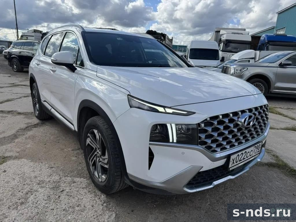 HYUNDAI Santa Fe 2022г.