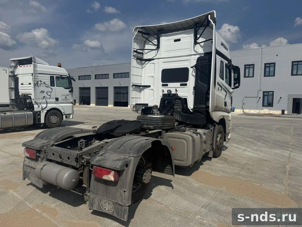 Тягач 4х2 FAW J7 2023г.
