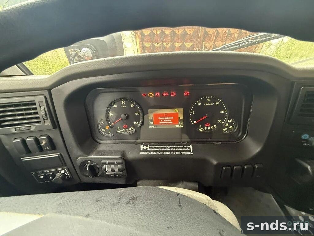 КДМ Грузовой на шасси 6х4 КАМАЗ-6520-49 (ДМК-55)