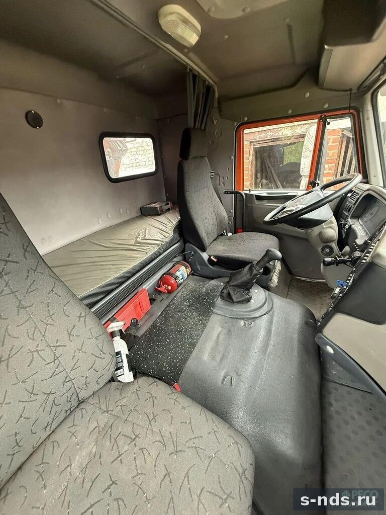 КДМ Грузовой на шасси 6х4 КАМАЗ-6520-49 (ДМК-55)