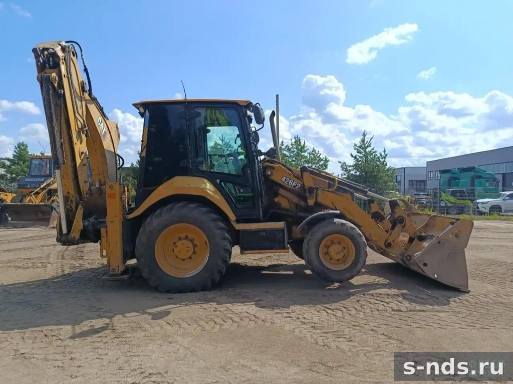 Экскаватор-погрузчик CATERPILLAR 426F2 2021г.