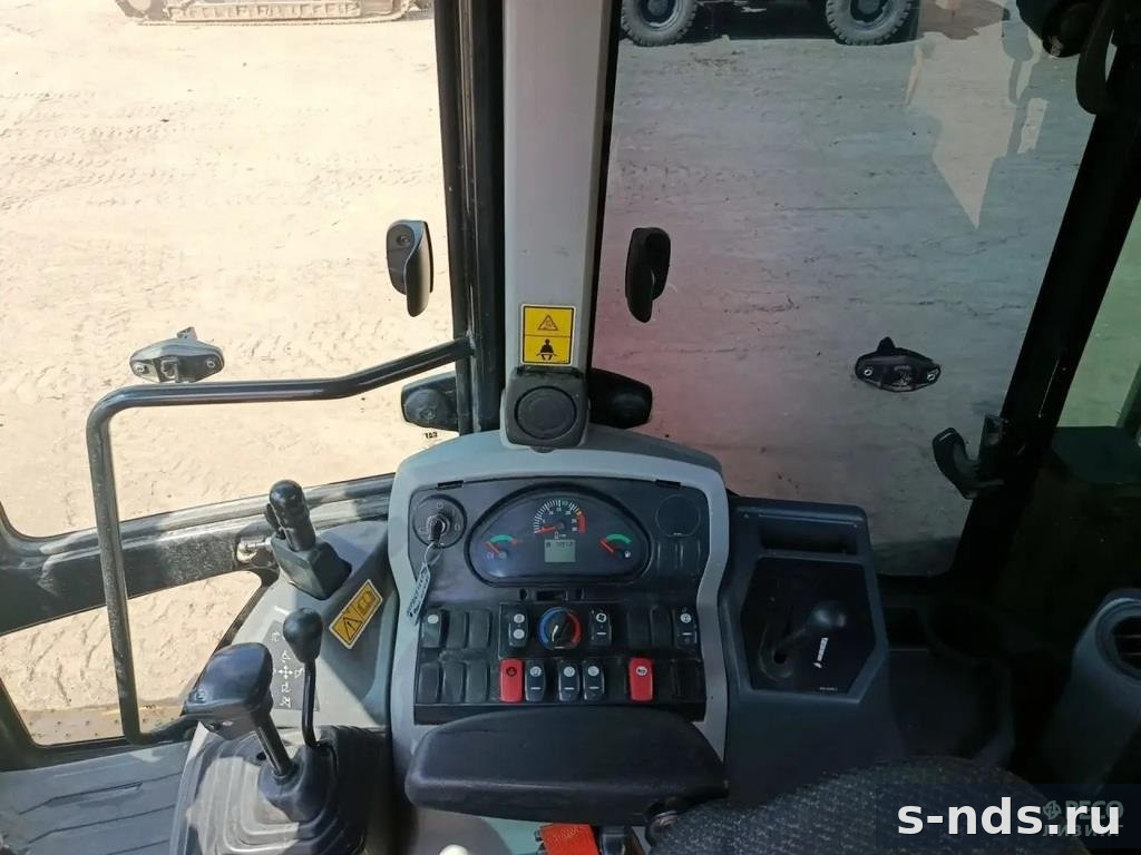 Экскаватор-погрузчик CATERPILLAR 426F2 2021г.