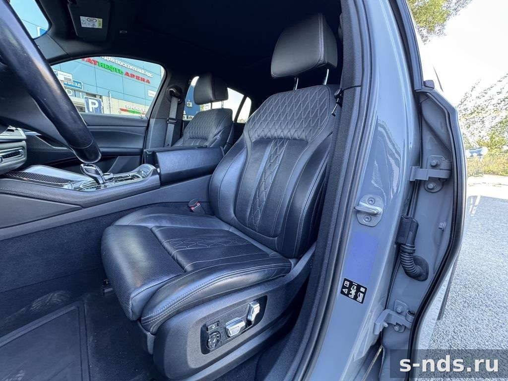 BMW X6 xDrive40d 2021г.
