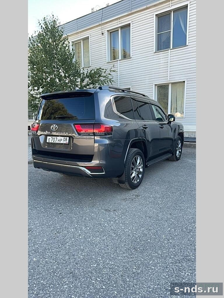 TOYOTA LAND CRUISER 300 2024г.