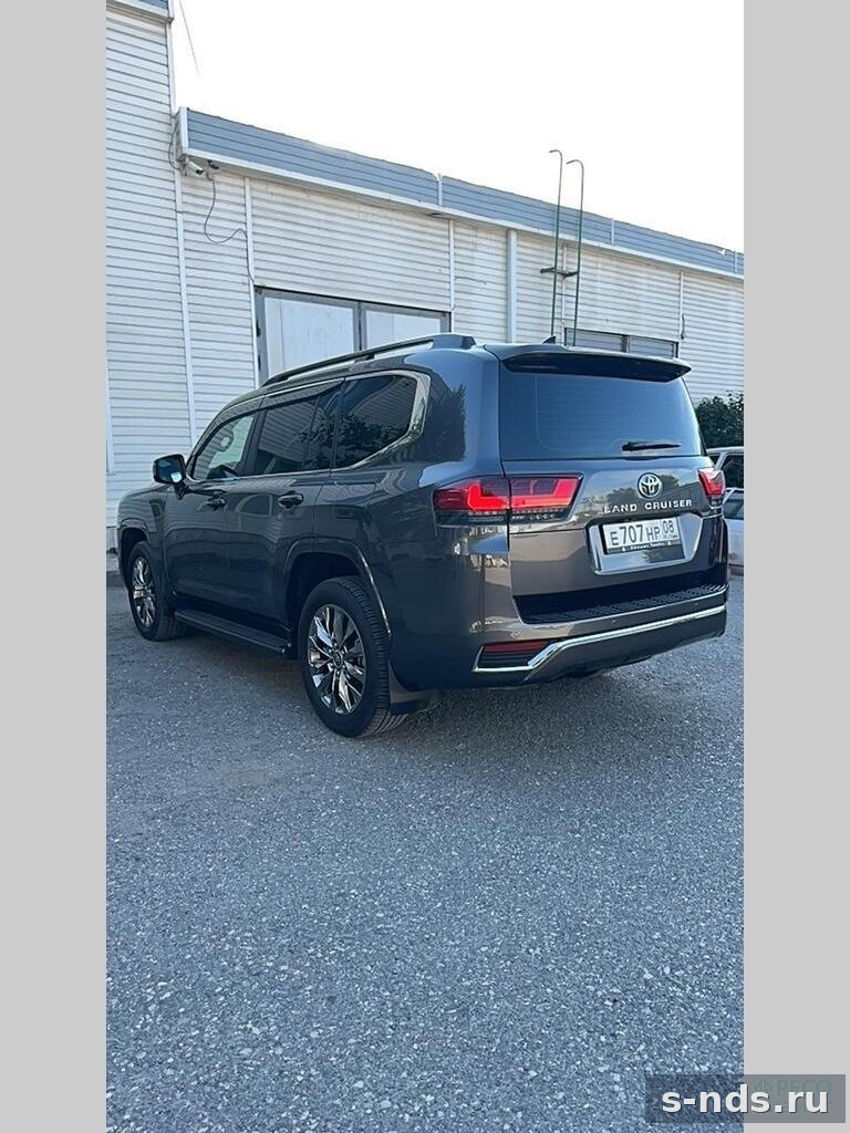 TOYOTA LAND CRUISER 300 2024г.