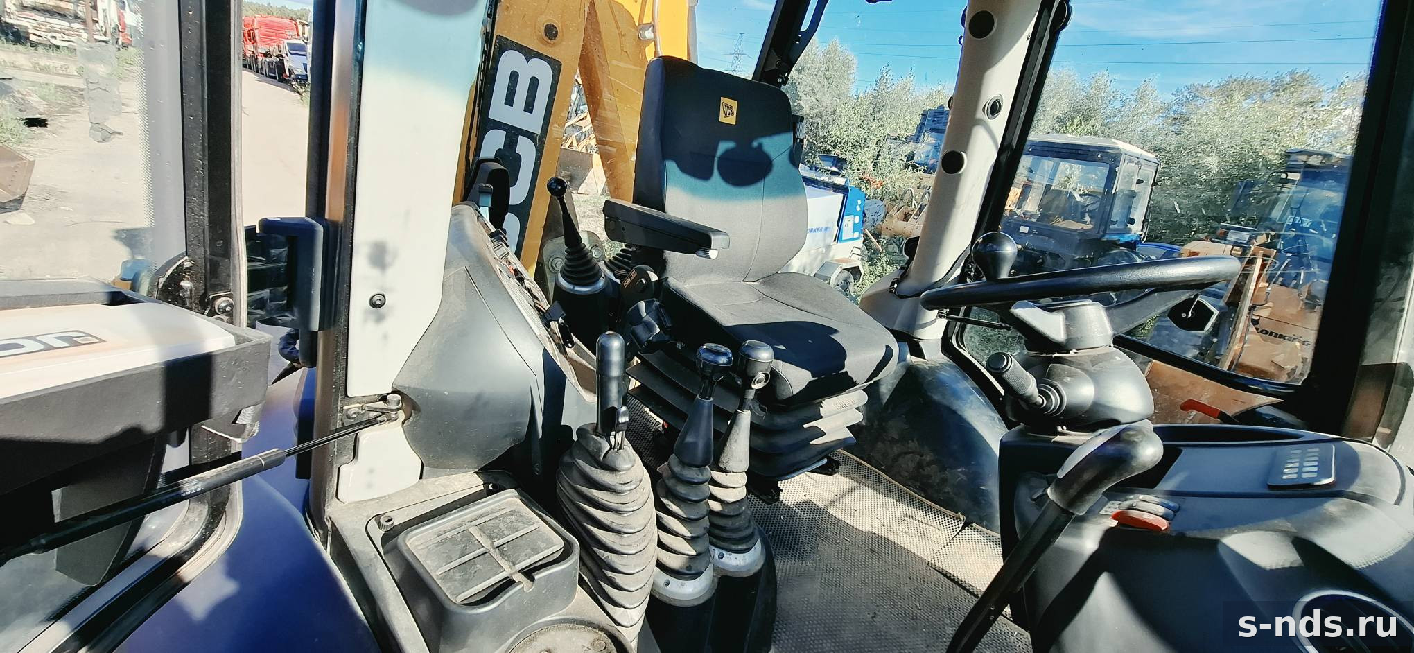 JCB