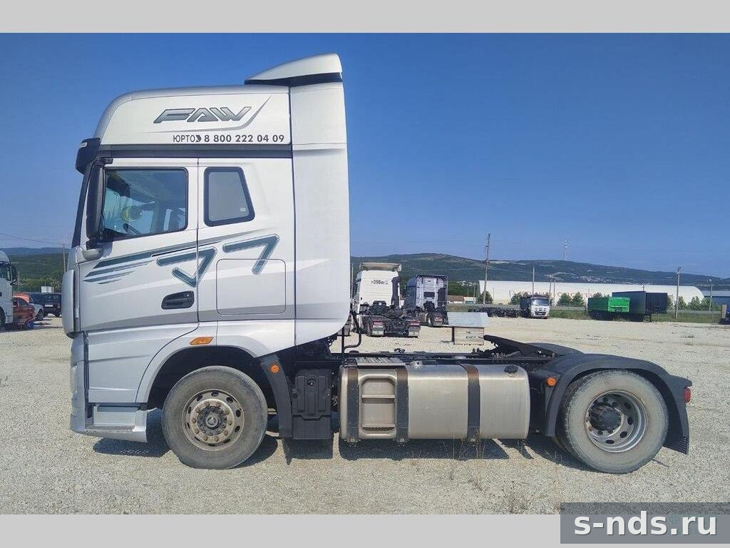 Тягач 4х2 FAW FAW J7 2023г.