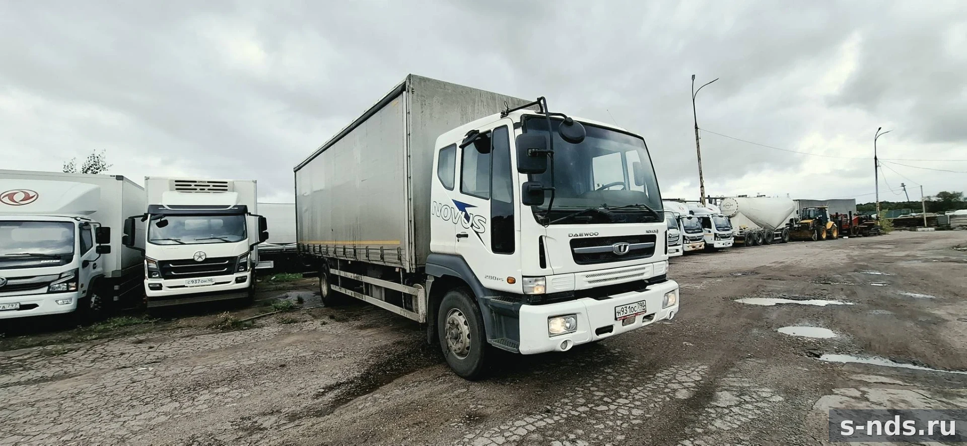 DAEWOO