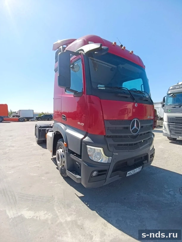 MERCEDES-BENZ