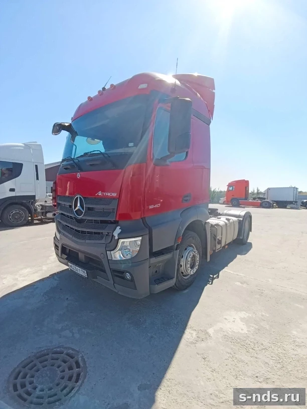 MERCEDES-BENZ