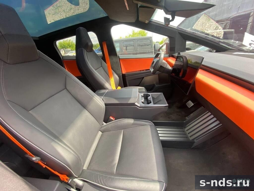 TESLA СYBERTRUCK 2024г.