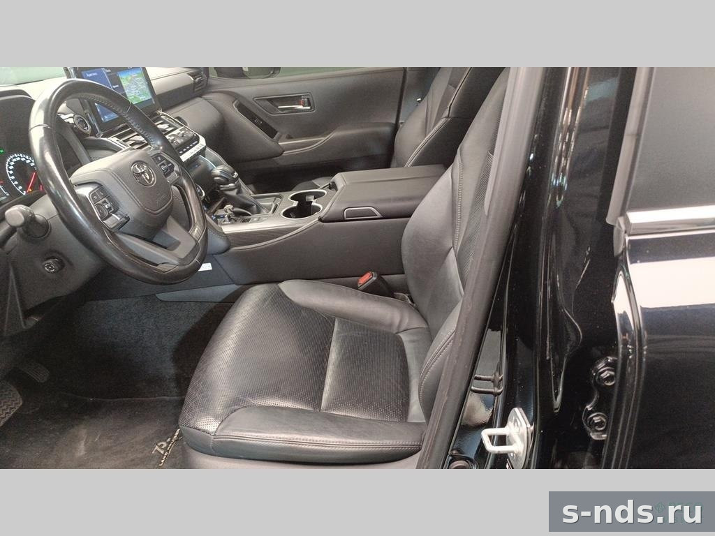 TOYOTA LAND CRUISER 300 2021г.