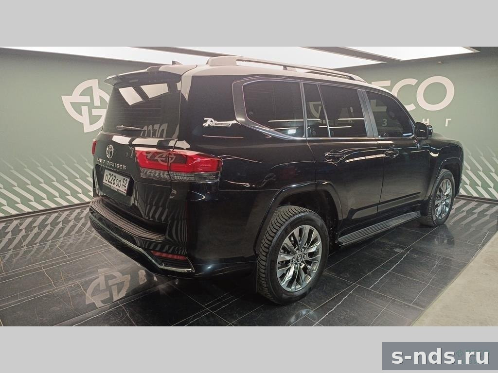 TOYOTA LAND CRUISER 300 2021г.