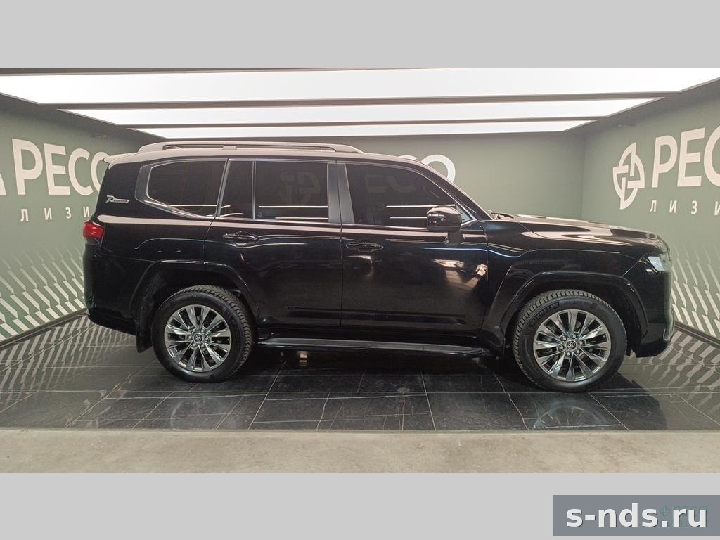 TOYOTA LAND CRUISER 300 2021г.
