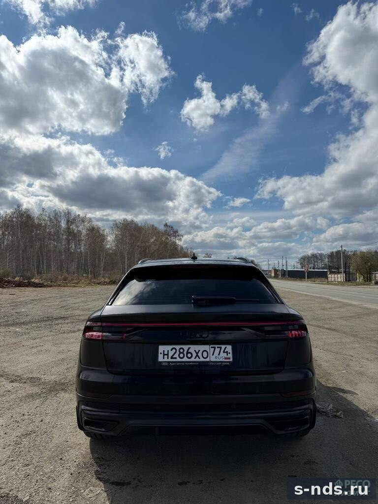 AUDI Q8  45 TDI tiptronic quattro Sport 2022г.