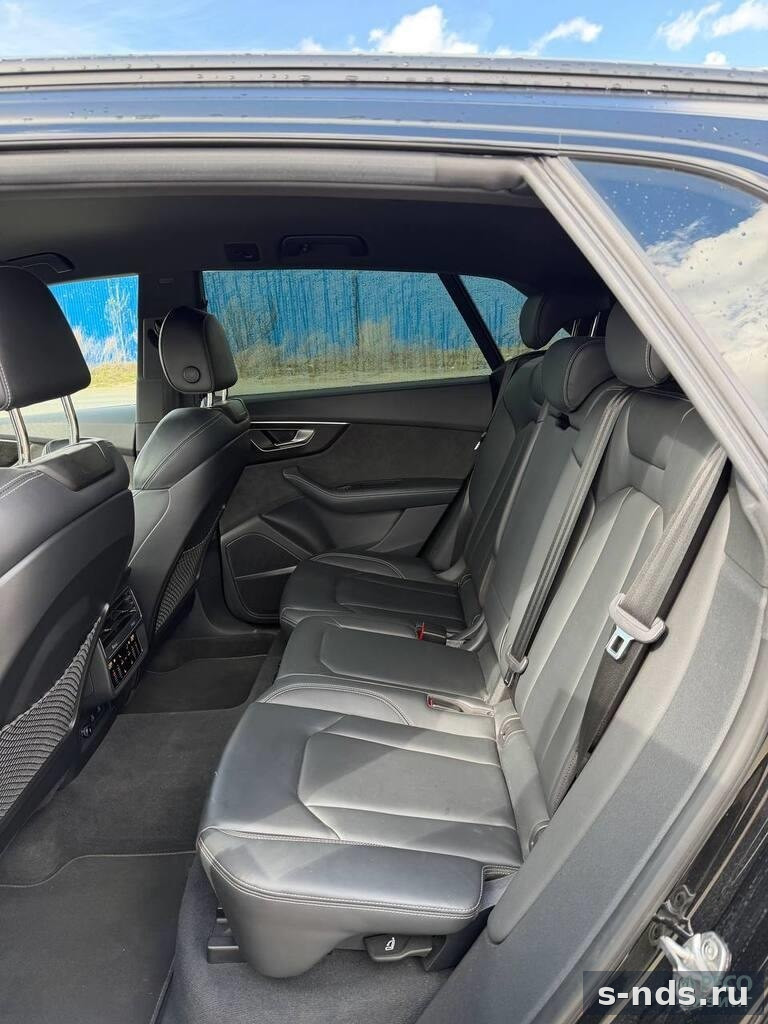 AUDI Q8  45 TDI tiptronic quattro Sport 2022г.