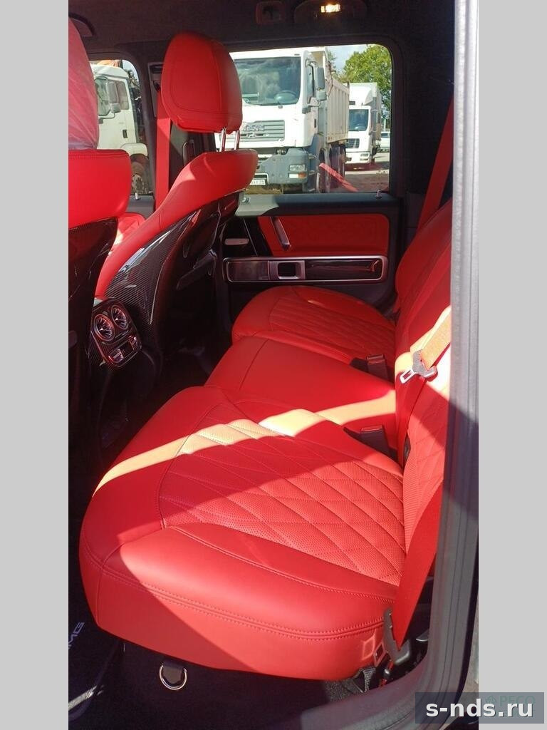 MERCEDES-BENZ G63 2025г.