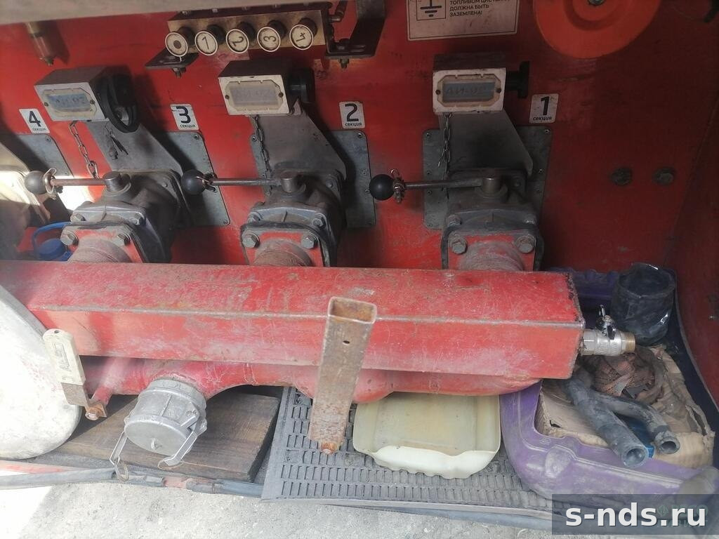 Полуприцеп- цистерна 35м3 бензовоз BONUM 914210