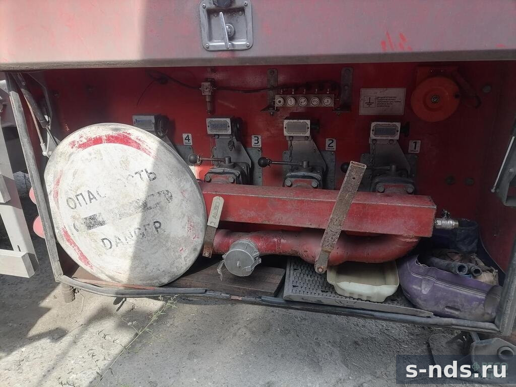 Полуприцеп- цистерна 35м3 бензовоз BONUM 914210