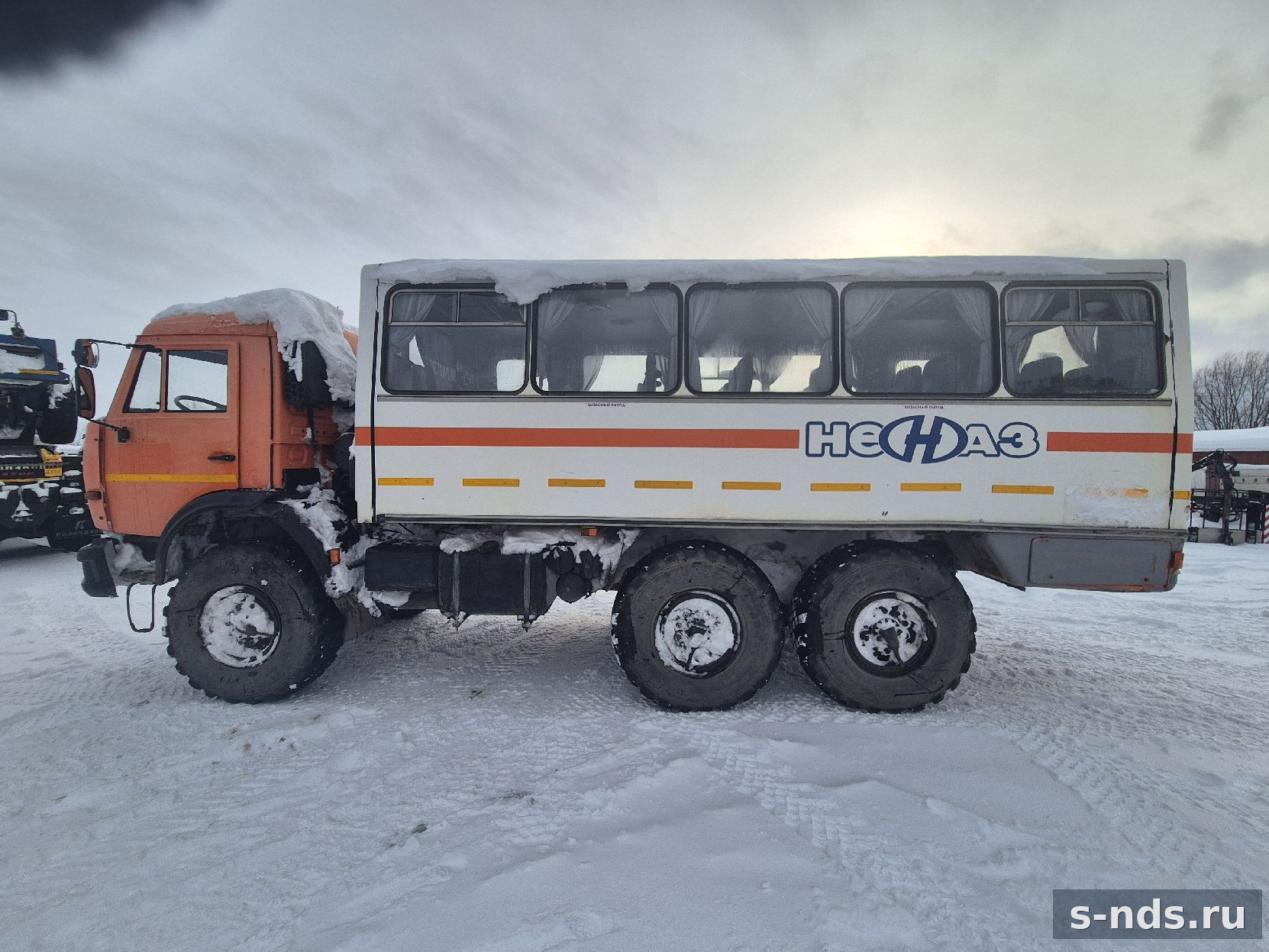 НЕФАЗ-4208-11-13