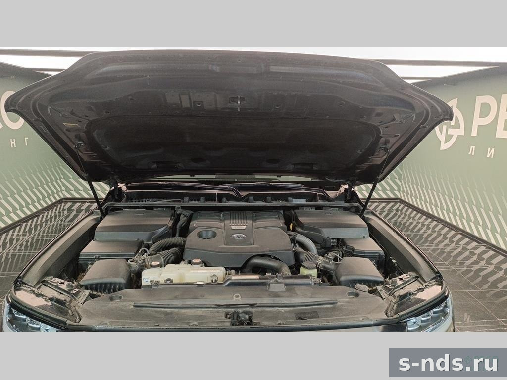 TOYOTA LAND CRUISER 300 2022г.