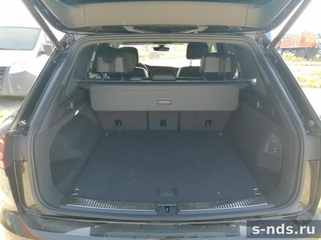 VOLKSWAGEN Touareg 2021г.