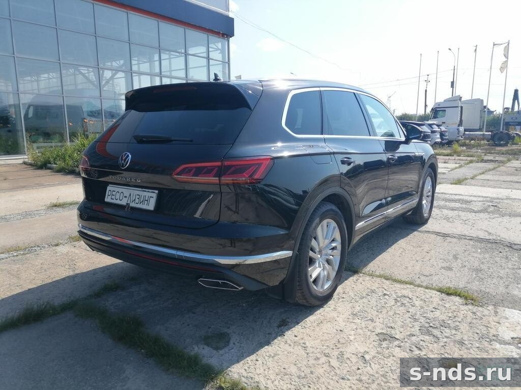 VOLKSWAGEN Touareg 2021г.