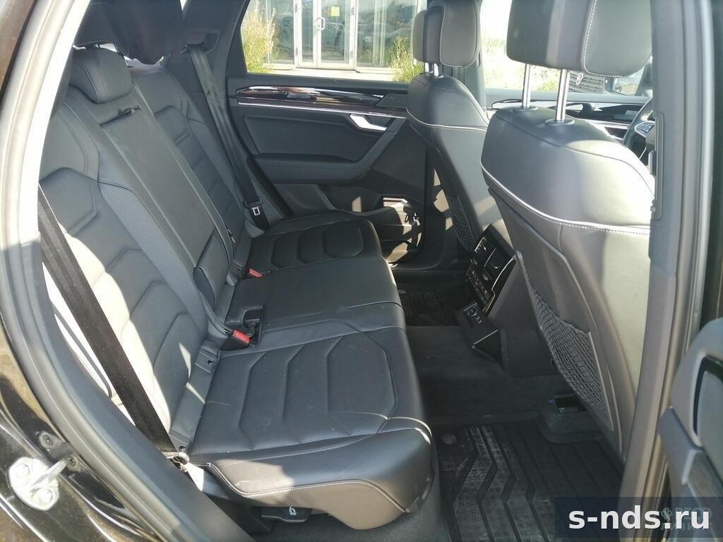 VOLKSWAGEN Touareg 2021г.