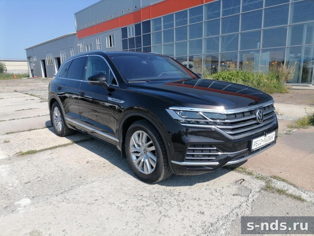 VOLKSWAGEN Touareg 2021г.