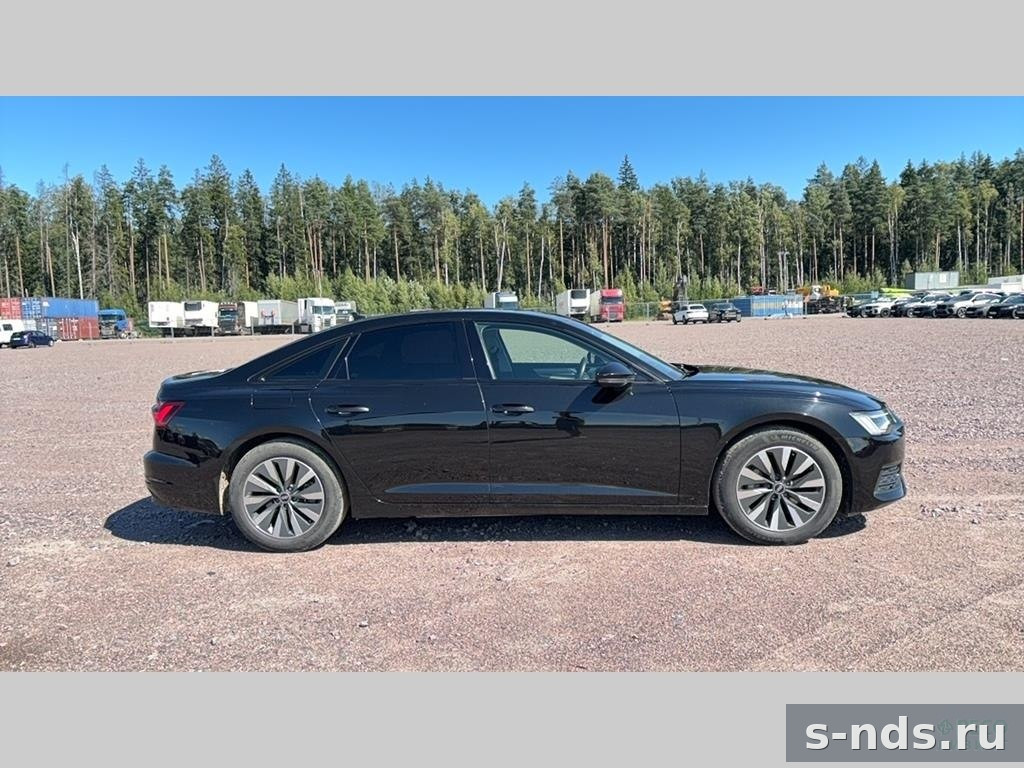 AUDI A6 Limousine 45 TFSI S tronic quattro Advance 2022г.