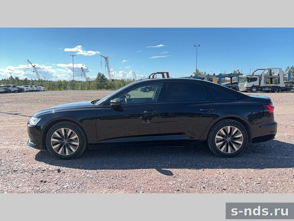 AUDI A6 Limousine 45 TFSI S tronic quattro Advance 2022г.