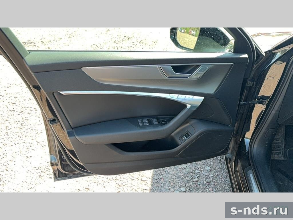 AUDI A6 Limousine 45 TFSI S tronic quattro Advance 2022г.