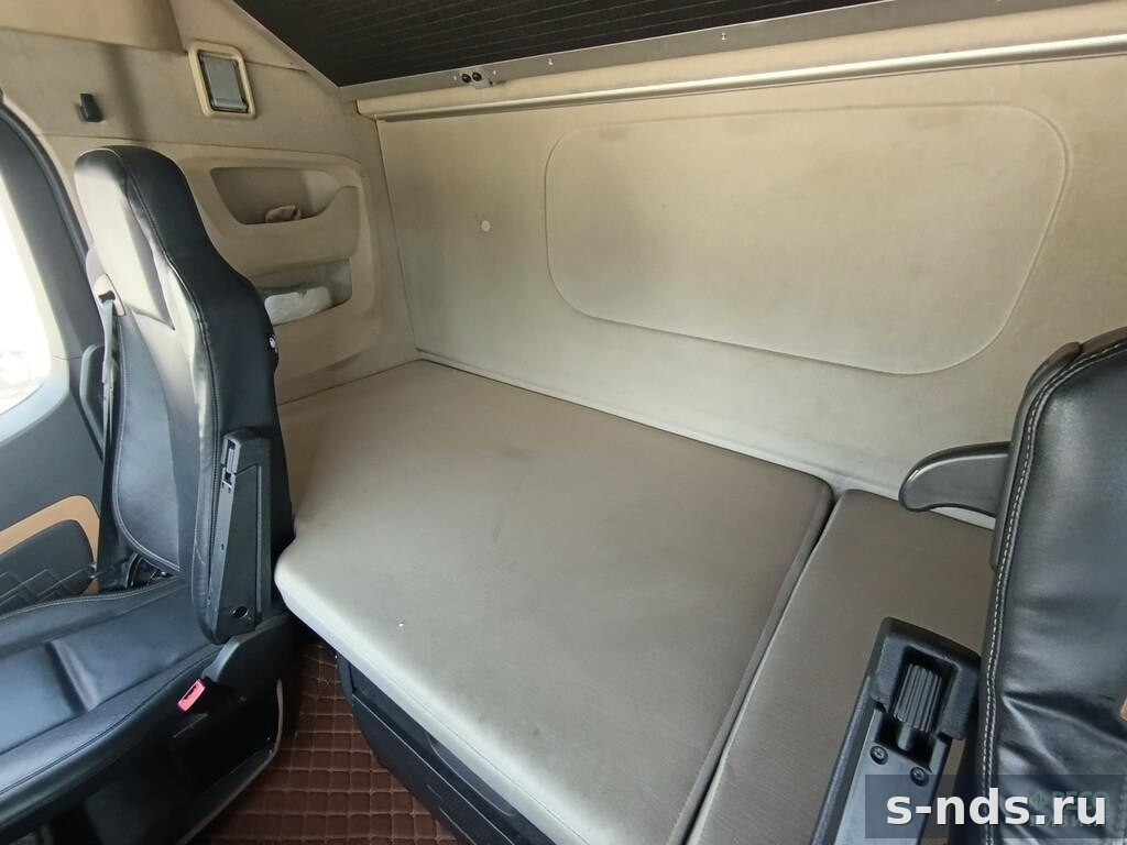 Тягач 4х2 SHACMAN SX4188YY381 2022г.