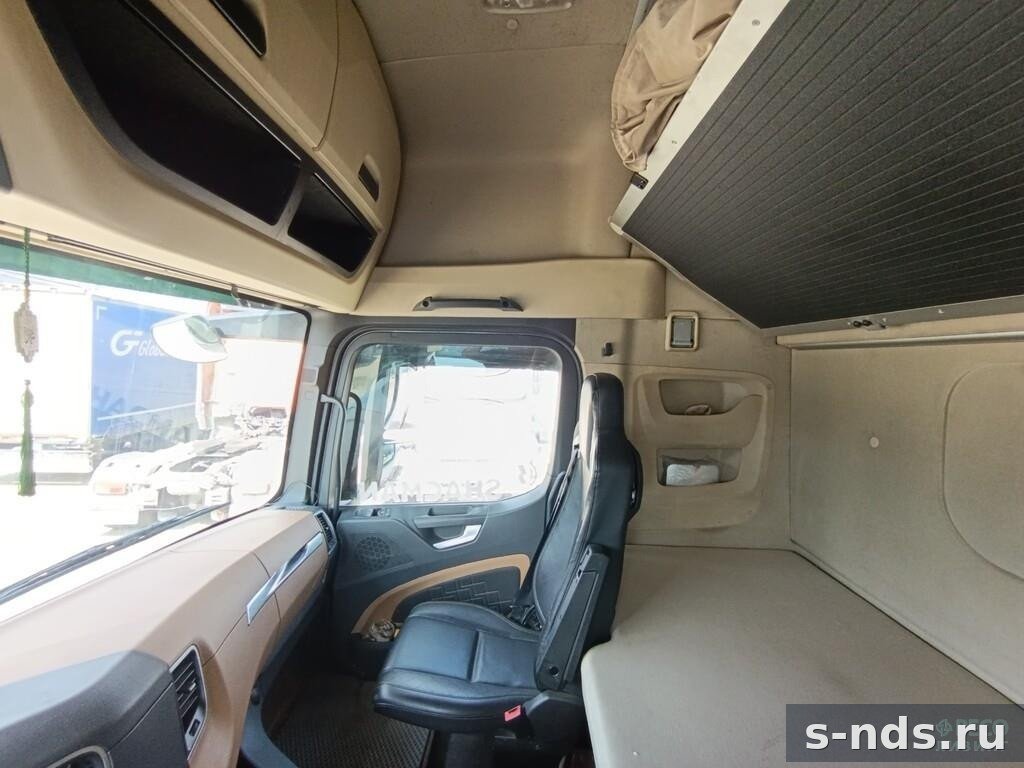Тягач 4х2 SHACMAN SX4188YY381 2022г.