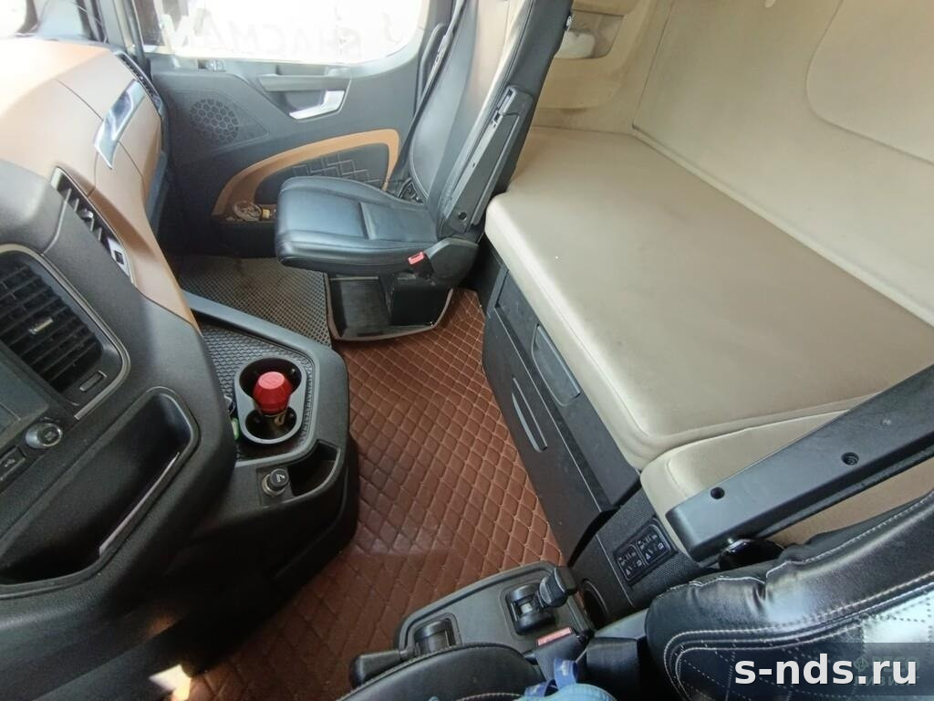 Тягач 4х2 SHACMAN SX4188YY381 2022г.