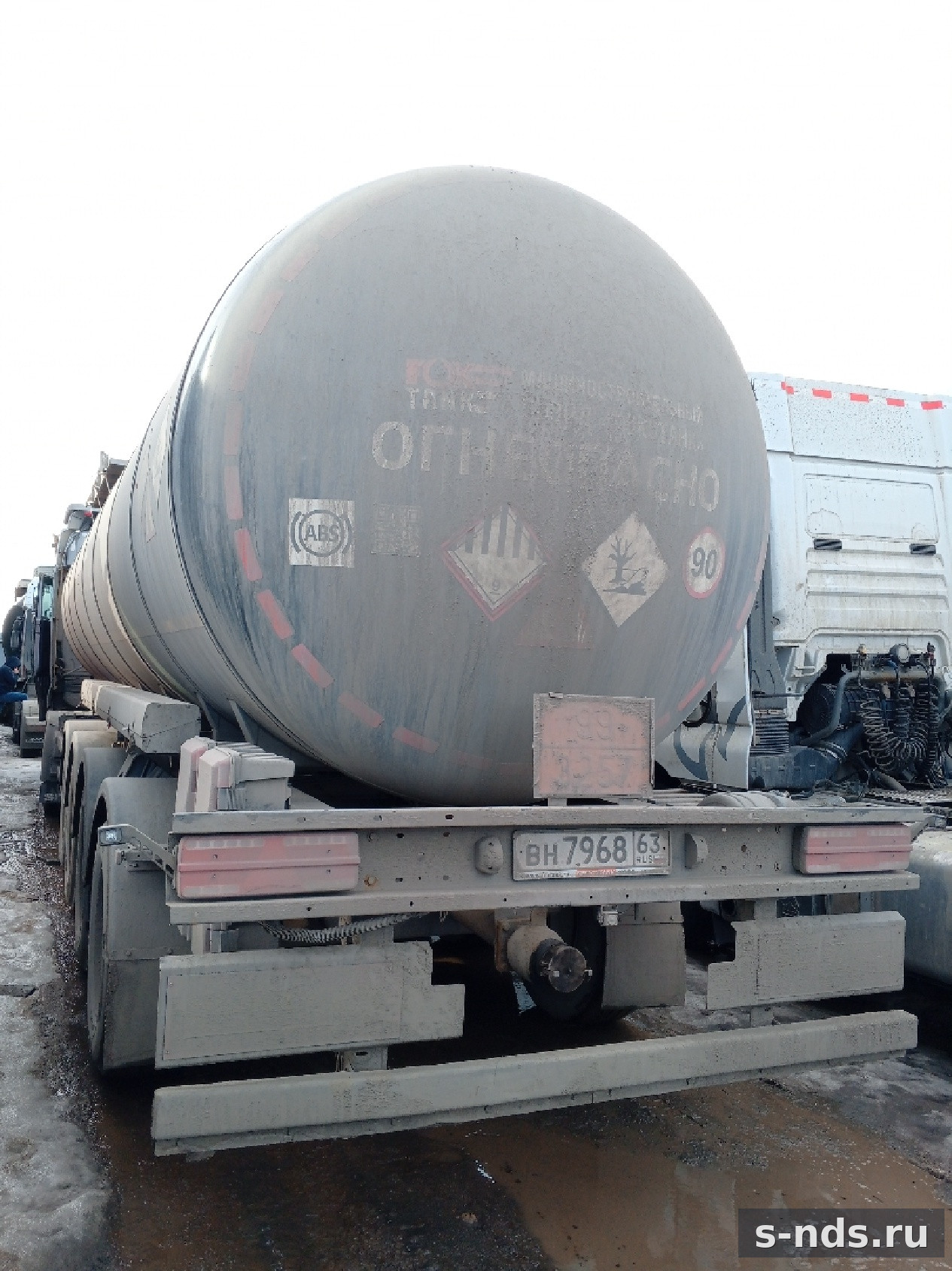Полуприцеп-цистерна FOXTANK 877721
